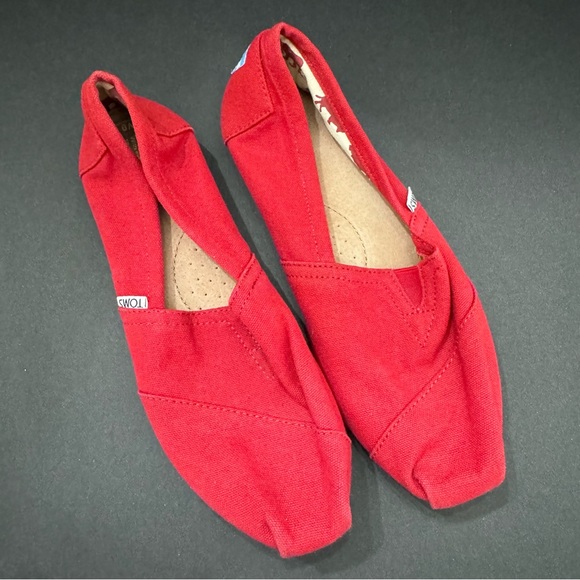 TOMS Alpargatas Original Red Canvas Shoes Flats Interior Animal Print Size 9 - Picture 9 of 9